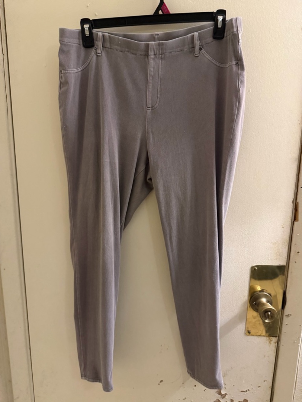 Time and Tru Women's Skinny Jeggings in Light Gray